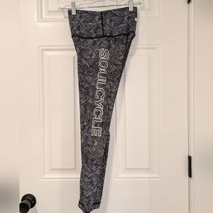 ❤️ Lululemon SoulCycle Leggings Black White 4